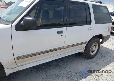 2000 Ford Explorer Xls from USA, damaged, VIN 1FMZU62X9YUB11817